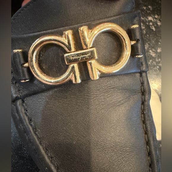 Salvatore Ferragamo Black Leather Gancini Loafers Women’s US 9C - Picture 2 of 9